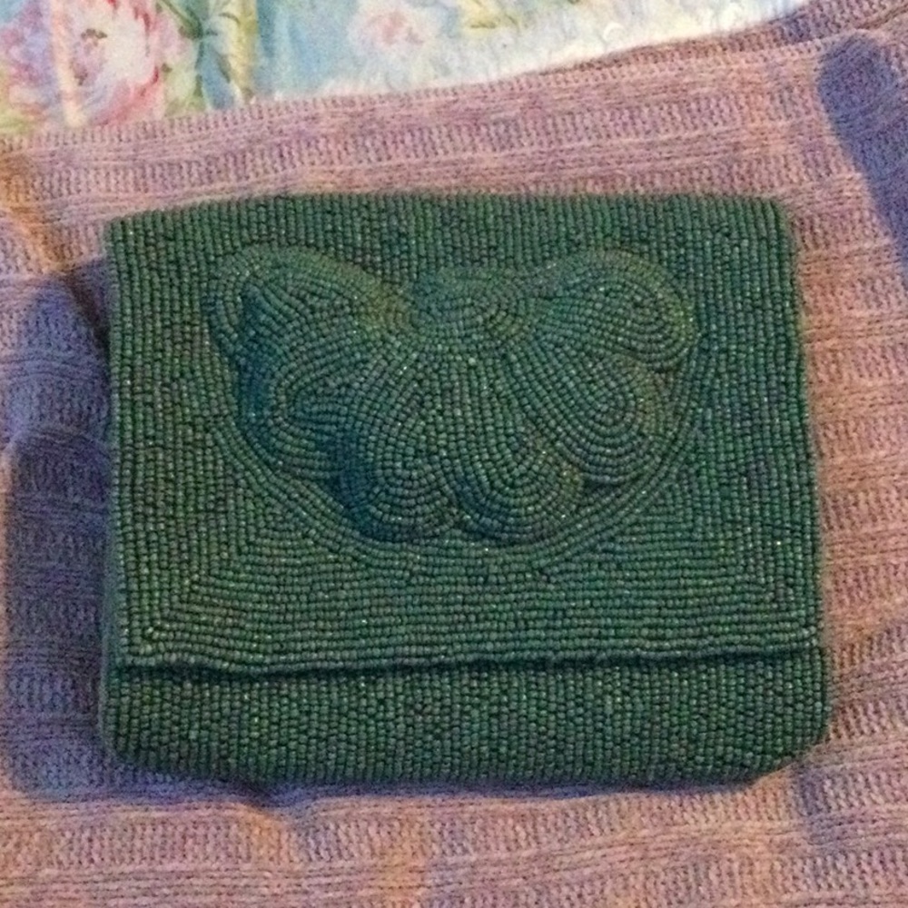 Elegant Green Beaded Clutch